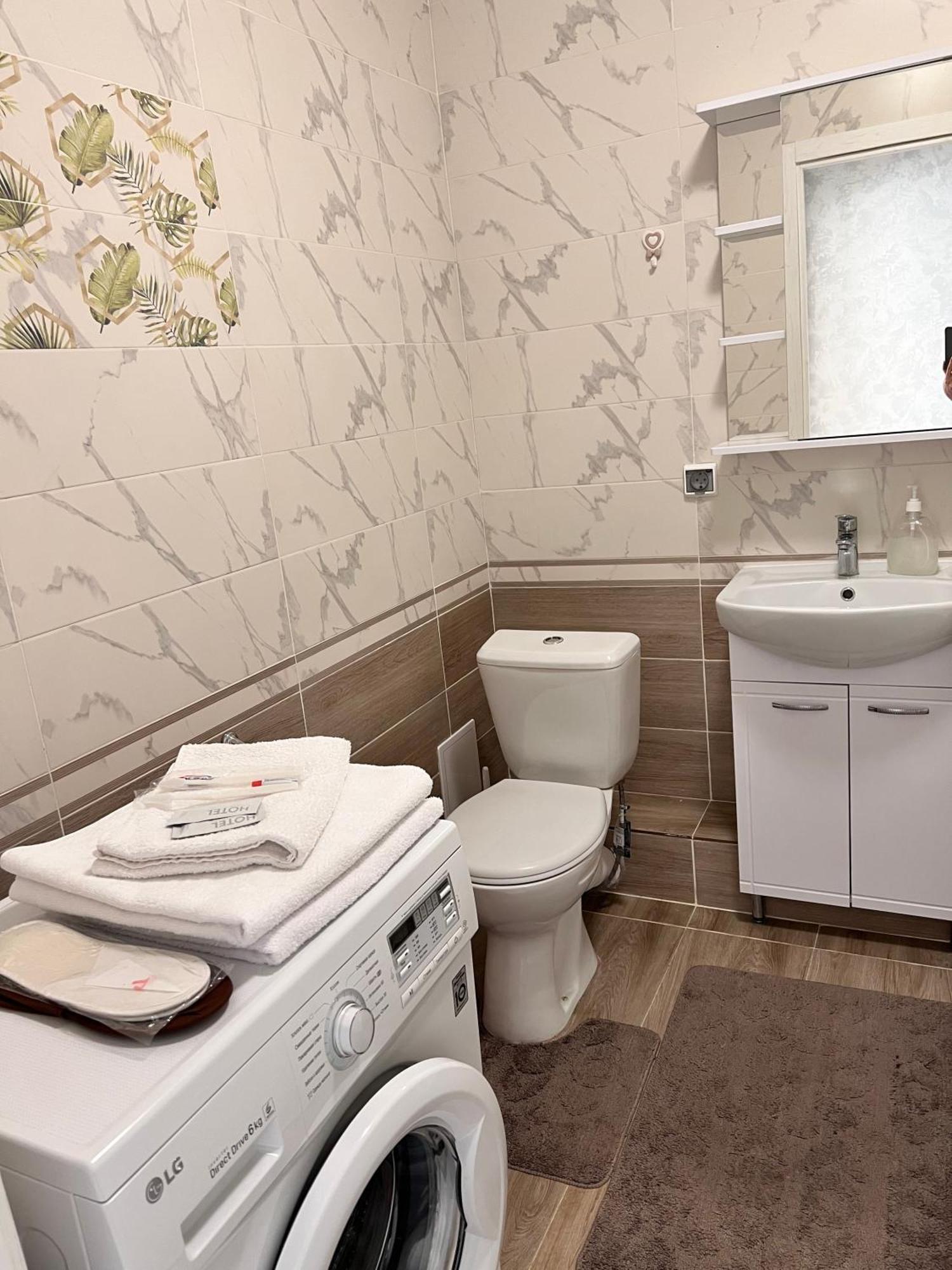 Apartment уютная у арены 89-43